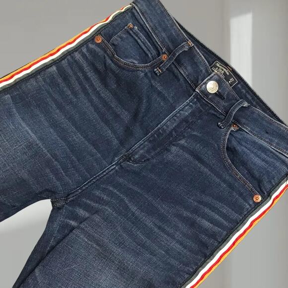 Abercrombie & Fitch Simone High Rise Ankle Jeans – Size 27 - Picture 2 of 6